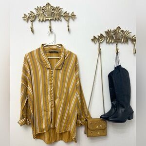 Mustard yellow striped flowy tunic top Xl pit 25”